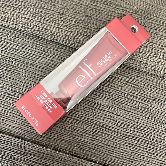 elf Lip Balm - Picture 1 of 2